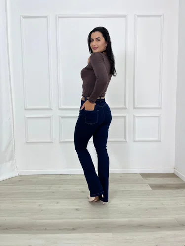 Calça Boot Cut Jeans Barra Tradicional 