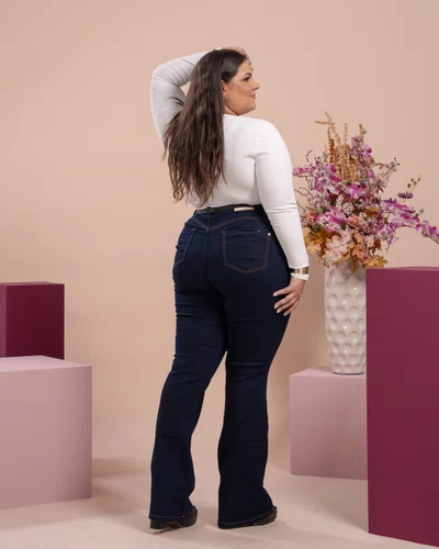 Calça Boot Cut Jeans Plus  Com Cinto  