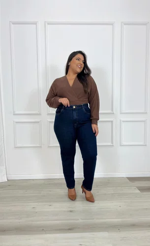 Calça Mom Jeans Plus Barra Tradicional 
