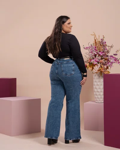 Calça Perna Reta Jeans Plus Com Cinto  