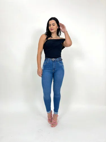 Calça Skinny Jeans Barra Dobrada E Cinto 