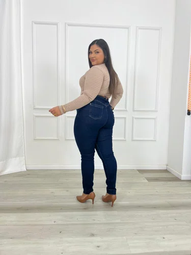 Calça Skinny Jeans Com Cinto Plus 