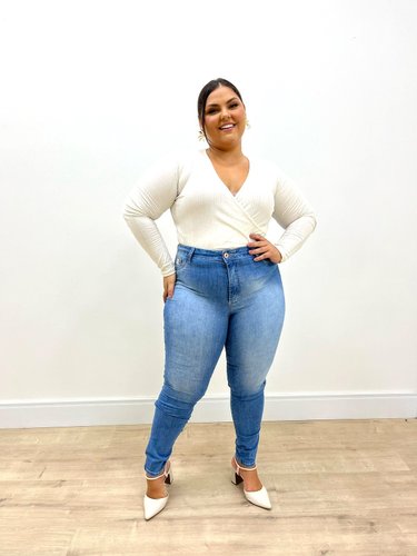 Calça Skinny Jeans Power Plus Barra Tradicional 