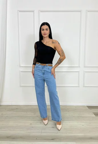 Calça Wide Leg Jeans Barra Tradicional Com Cinto 