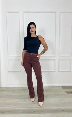 Calça Boot Cut Jeans Color Bolso Faca Com Cinto 