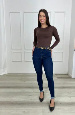 Calça Skinny Jeans Com Cinto Barra Dobrada 