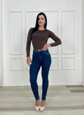 Calça Skinny Jeans Tradicional Com Cinto Tigrado 
