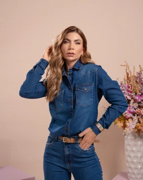 Camisa Jeans Tradicional Com Detalhe 