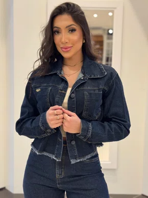 Jaqueta Jeans Barra Desfiada E Botoes Forrados 