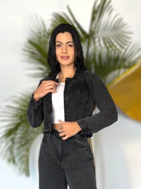Jaqueta Jeans Cropped Preto Estonado Decidida