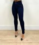 Calça Jeans Skinny Com Dois Botões Barra Tradicional
