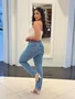 Calça Mom Jeans Doble Com Cinto E Lixados A Frente 