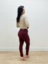 Calça Skinny Bordo Com Cinto E Bolso Faca 